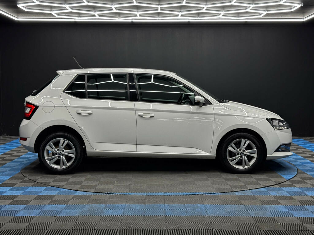Skoda Fabia 1.0 Se Euro 6 Ss White #4