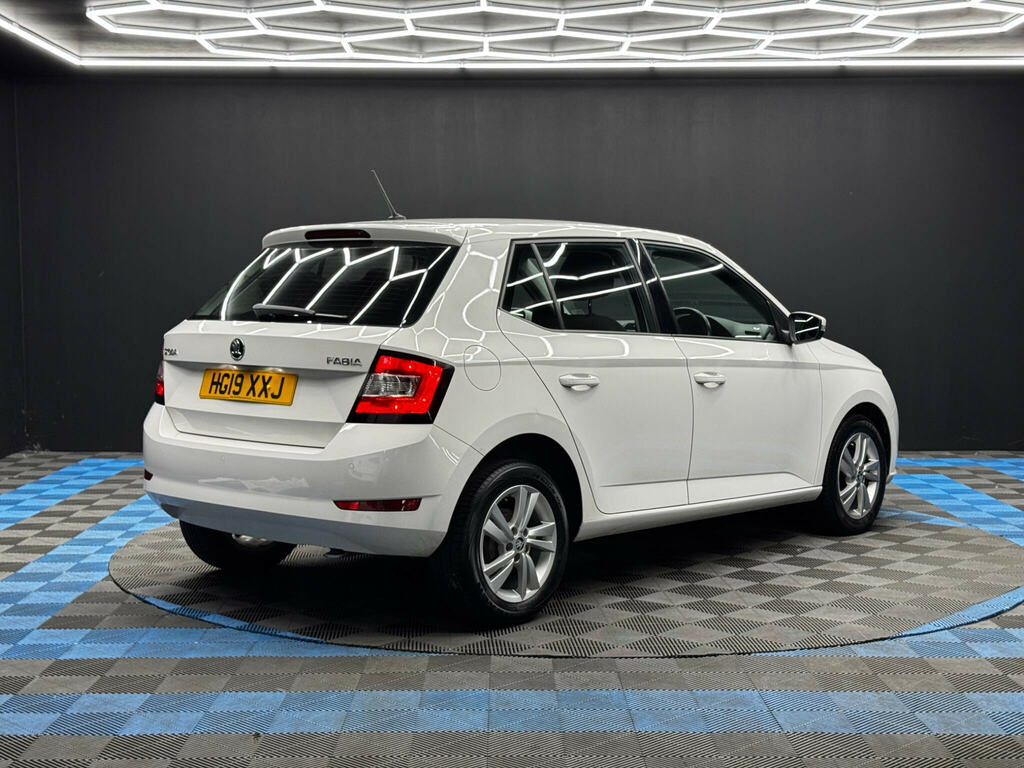 Skoda Fabia 1.0 Se Euro 6 Ss White #5