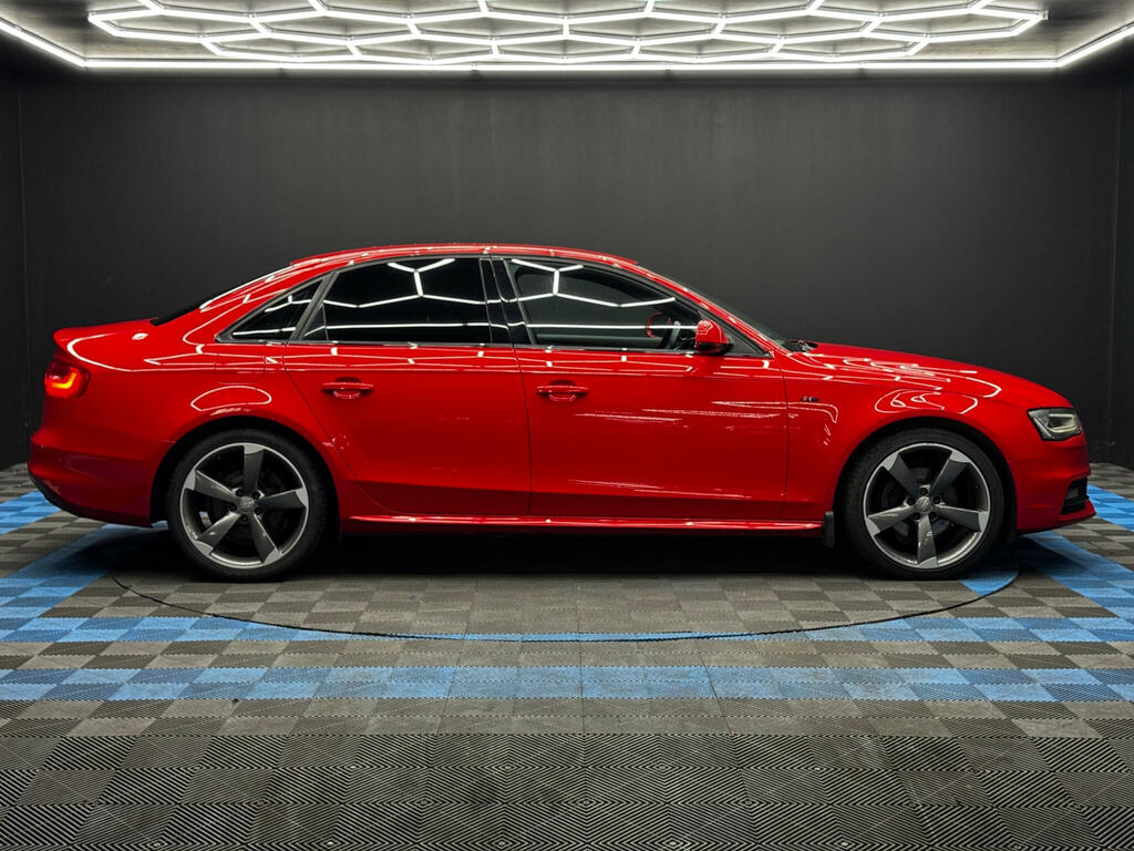 Audi A4 2.0 Tdi Black Edition Euro 5 Ss SK64JXA Red #4