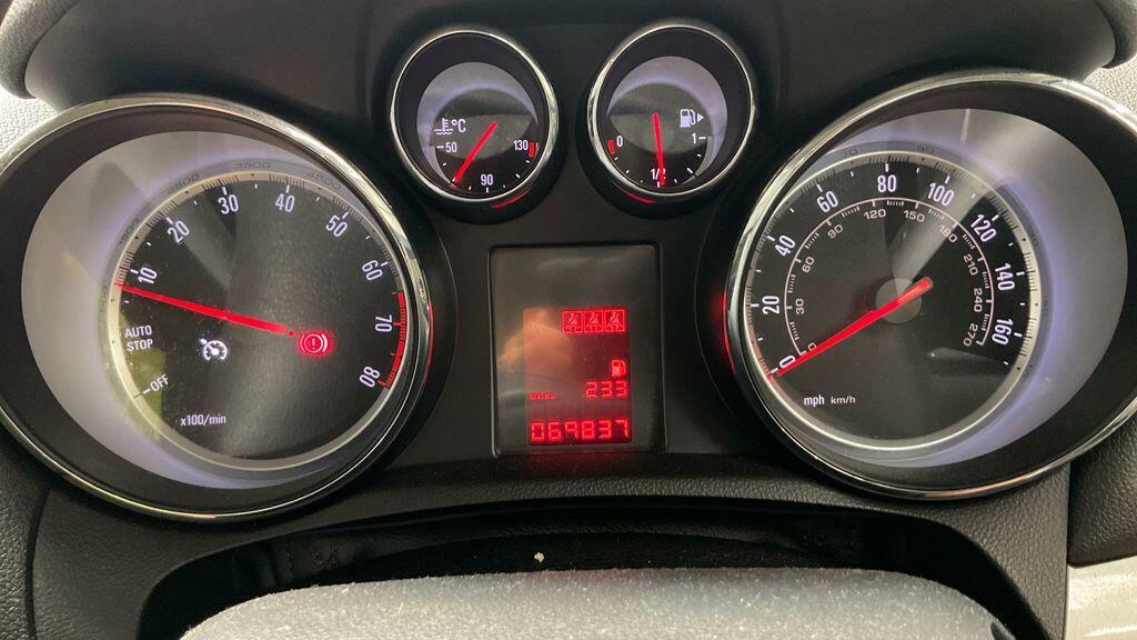 Vauxhall Mokka Suv 1.6 I Exclusiv 2016 White #12