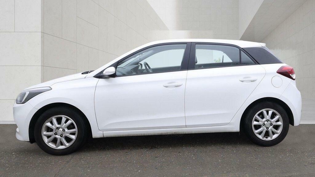 Hyundai I20 1.2 Se Euro 6 White #6