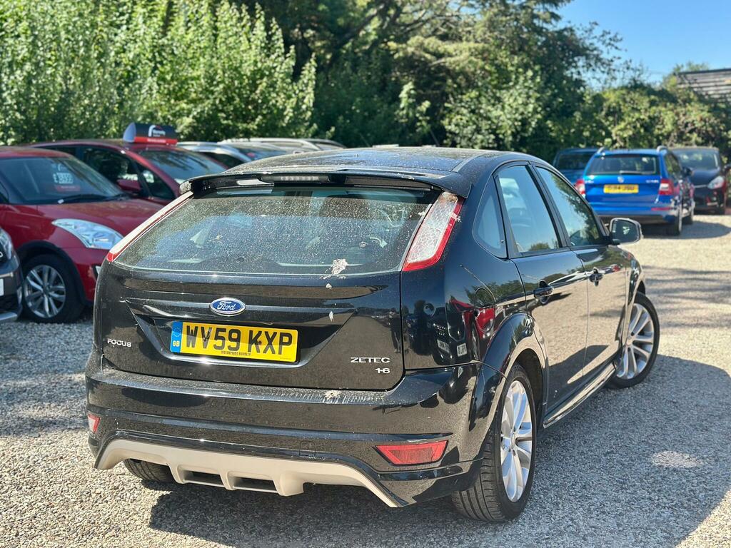 Ford Focus Zetec Hatchback 161 Gkm, 99 Bh Red #8
