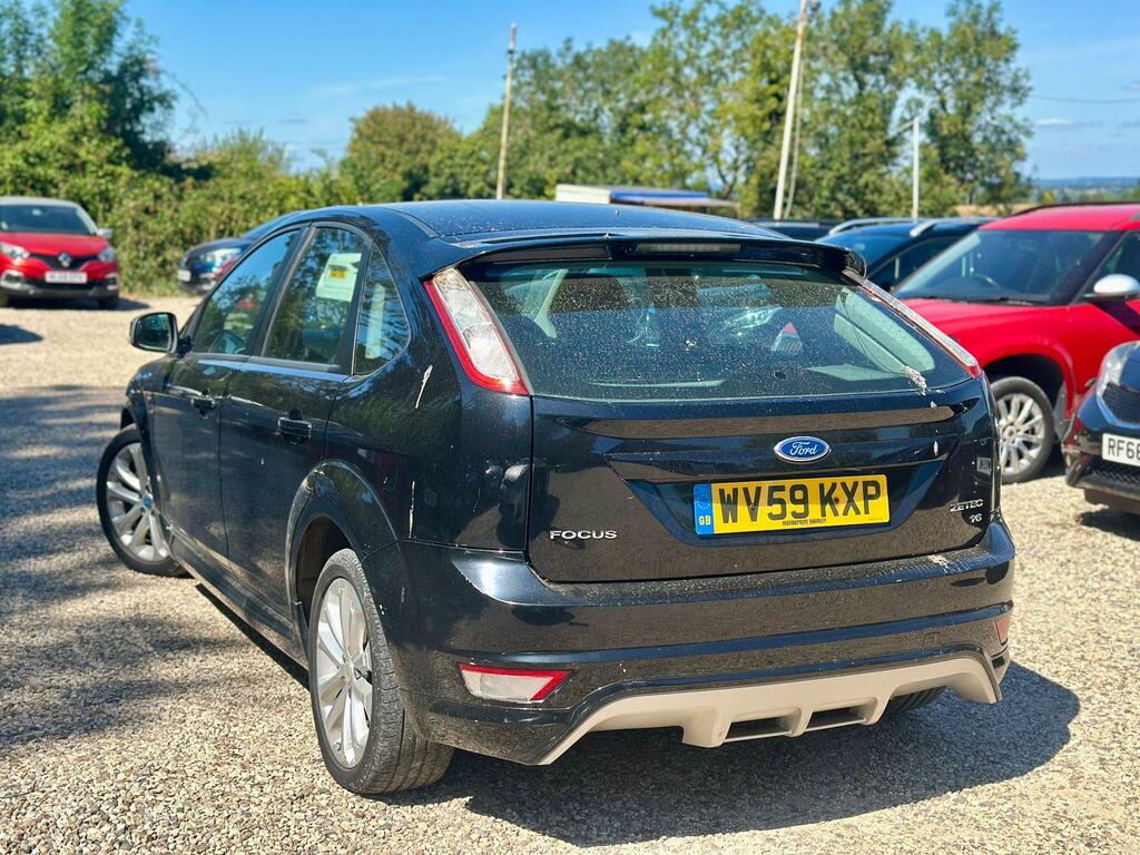 Ford Focus Zetec Hatchback 161 Gkm, 99 Bh Red #6