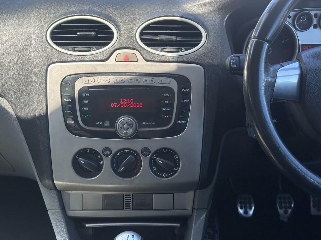 Ford Focus Zetec Hatchback 161 Gkm, 99 Bh Red #12
