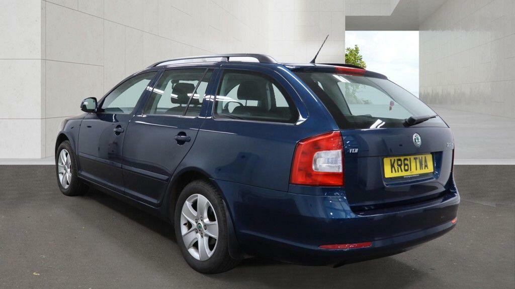 Skoda Octavia 1.6 Tdi Elegance Dsg Euro 5 Blue #3