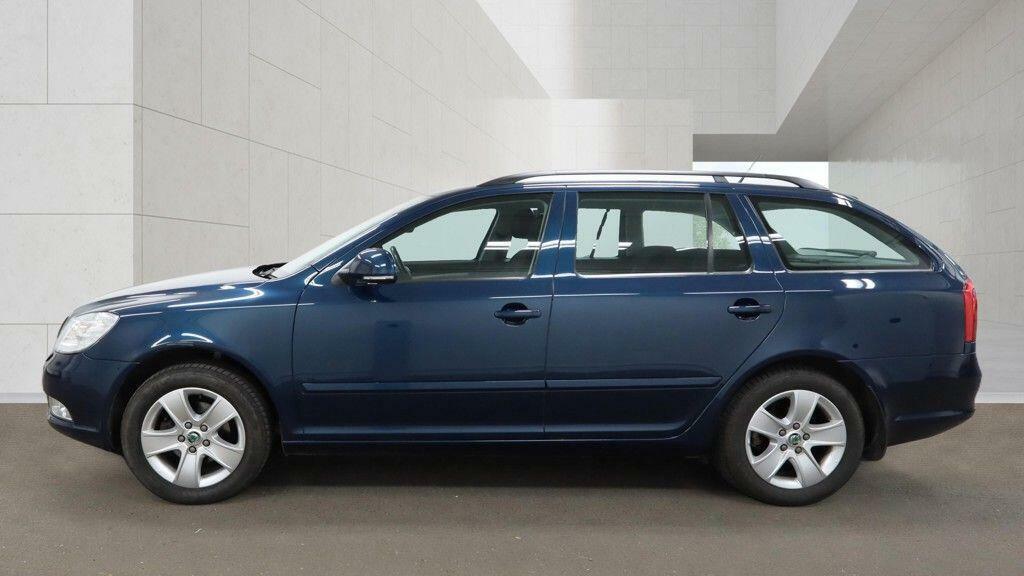 Skoda Octavia 1.6 Tdi Elegance Dsg Euro 5 Blue #6