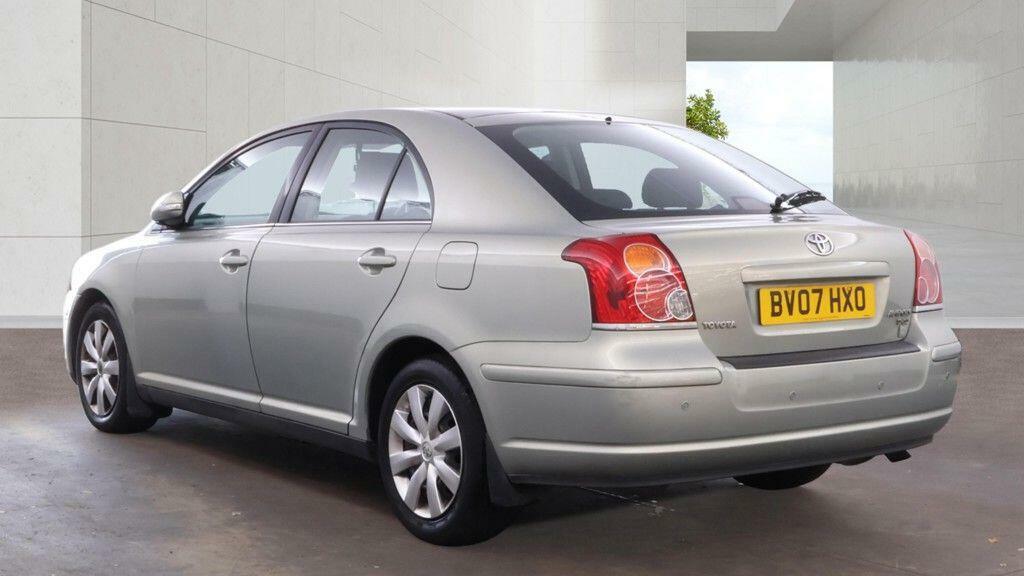 Toyota Avensis 2.0 D-4d Colour Collection Silver #4