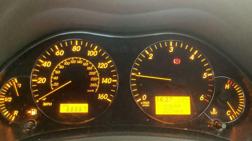 Toyota Avensis D-4d Tr Black #13