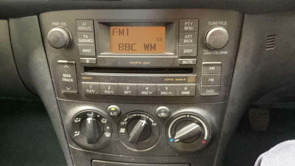Toyota Avensis D-4d Tr Black #12