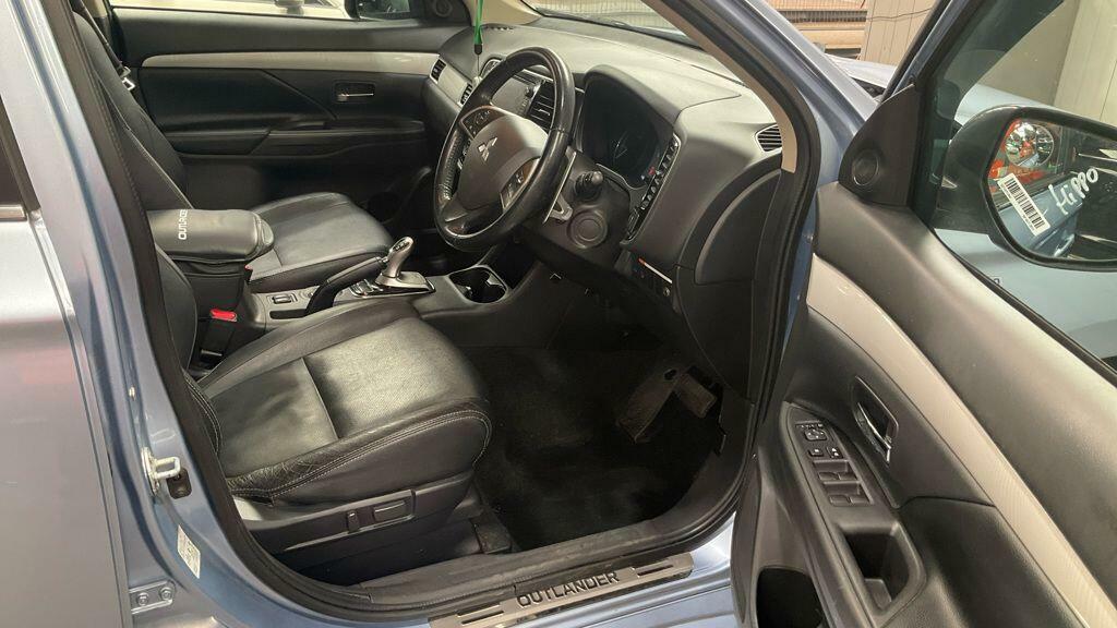 Mitsubishi Outlander 2.2L 2.2 Di-d Gx4 4Wd Euro 5 Ss Black #11