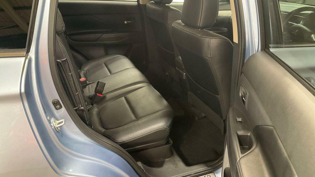 Mitsubishi Outlander 2.2L 2.2 Di-d Gx4 4Wd Euro 5 Ss Black #10