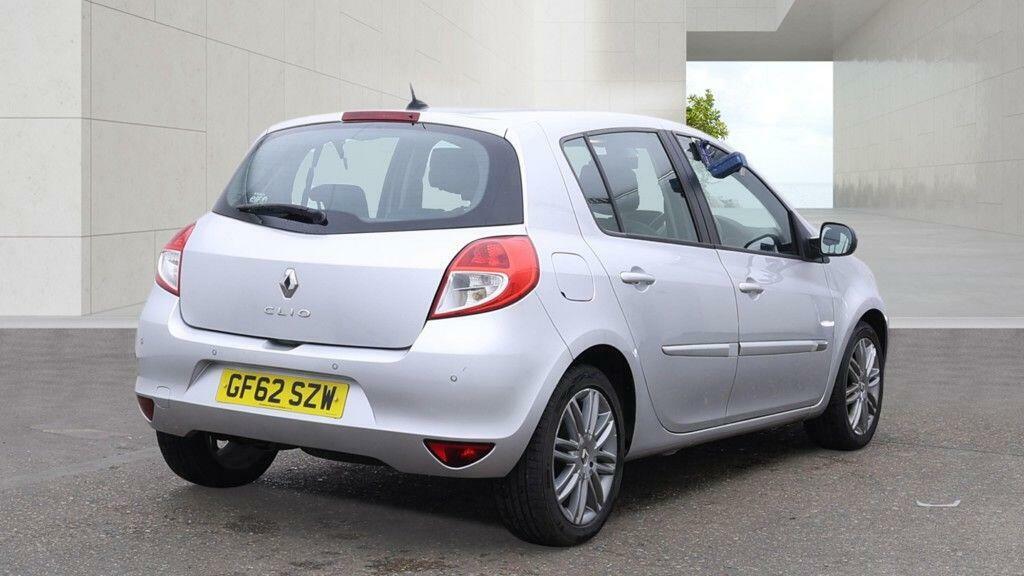 Renault Clio 1.2 Dynamique Tomtom Euro 5 Silver #4