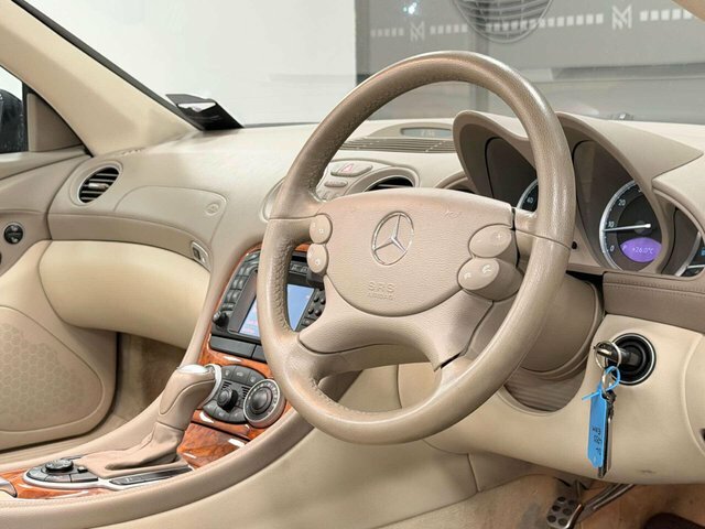 Mercedes-Benz SL Class 5.0 Sl500 2D... #9