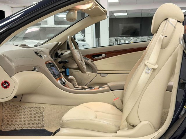 Mercedes-Benz SL Class 5.0 Sl500 2D... #14