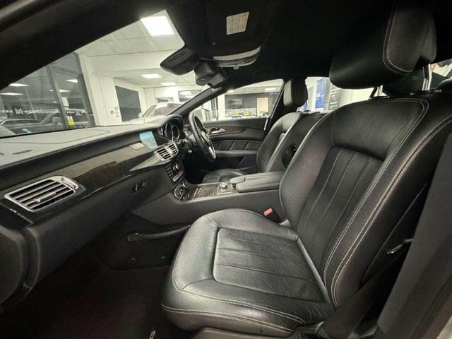 Mercedes-Benz CLS 2.1 Cls250 Cdi Blueefficiency Amg Sport Coupe Black #17