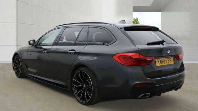 BMW 5 Series 2019 2.0 520D M Sport Touring Euro Grey #3