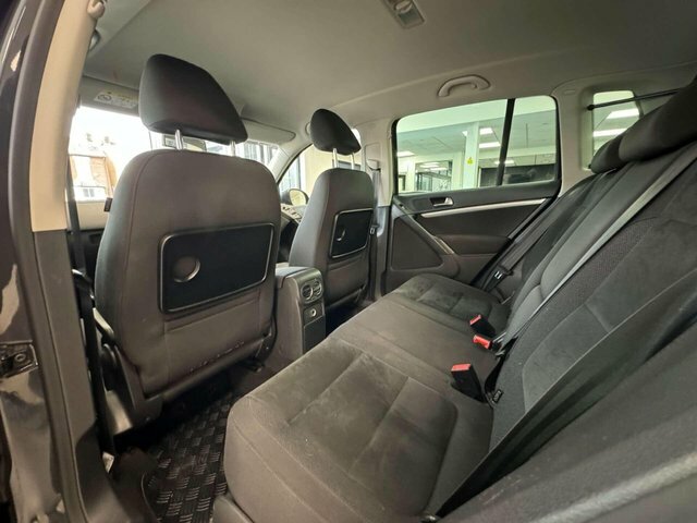 Volkswagen Tiguan 2.0 Tdi Grey #17