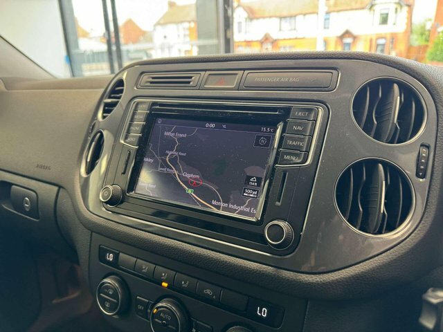 Volkswagen Tiguan 2.0 Tdi Grey #24