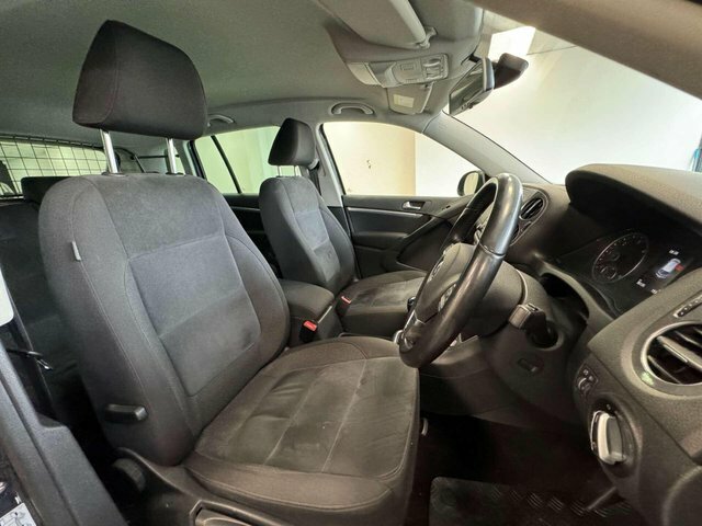 Volkswagen Tiguan 2.0 Tdi Grey #19