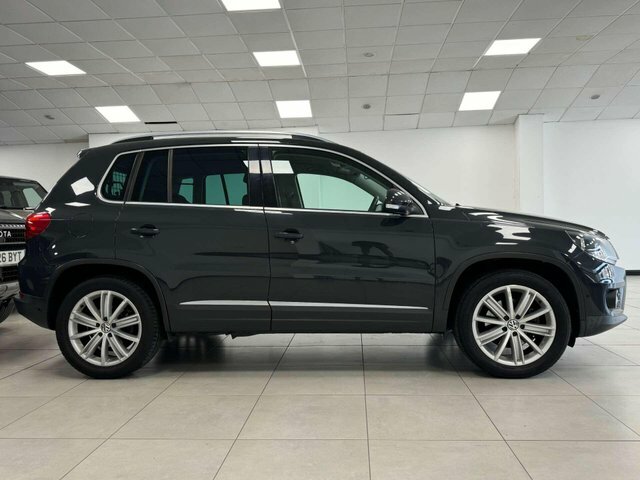 Volkswagen Tiguan 2.0 Tdi Grey #14