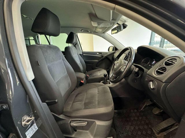 Volkswagen Tiguan 2.0 Tdi Grey #20