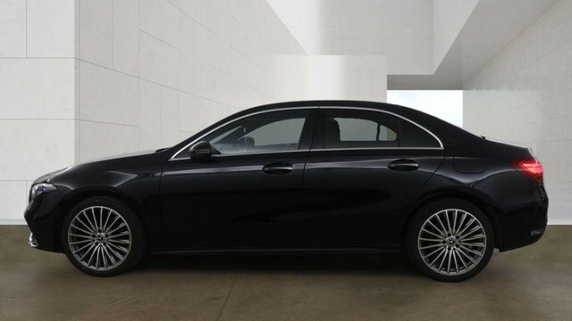 Mercedes-Benz A Class 2023 1.3 A250e 15.6Kwh Amg Line Premium Plus Sal Black #6