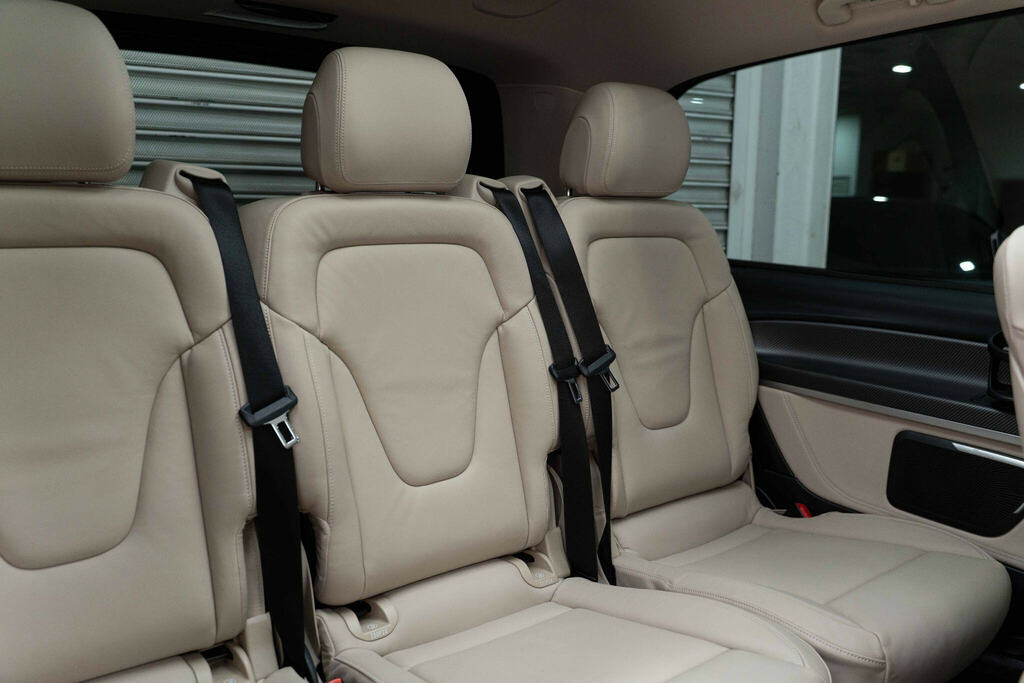 Mercedes-Benz V Class V300 D Amg Line 9G-tronic Extra Long Silver #26