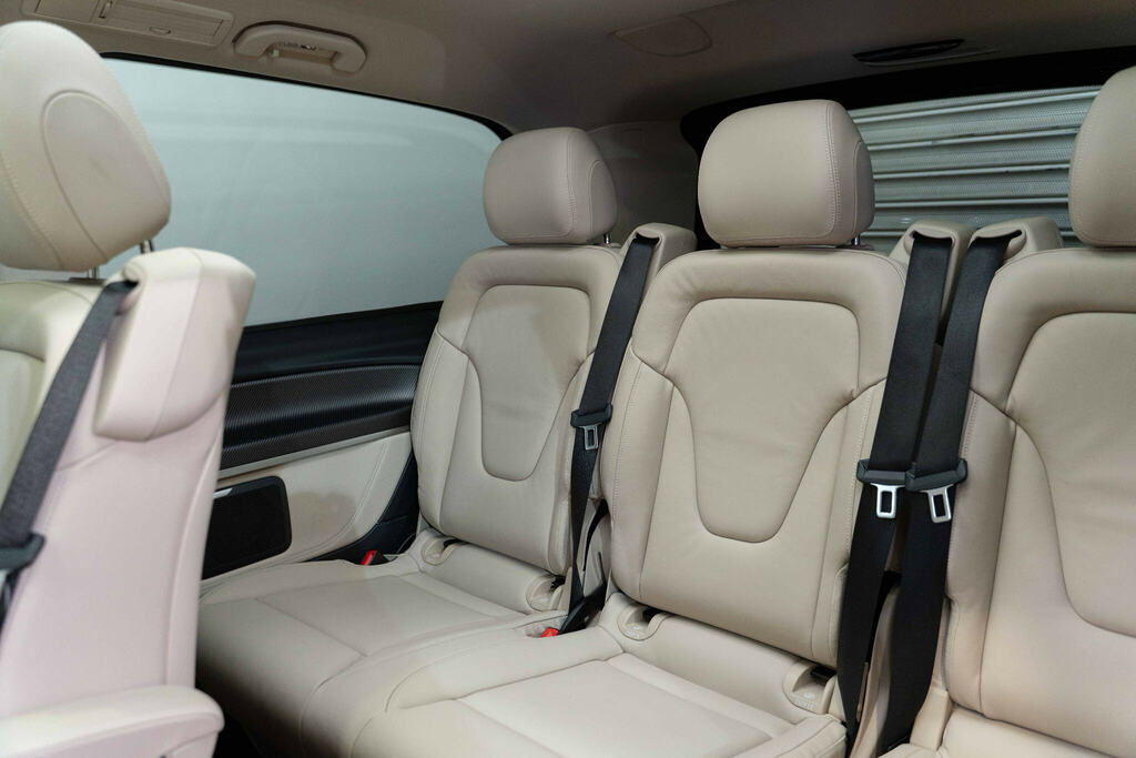 Mercedes-Benz V Class V300 D Amg Line 9G-tronic Extra Long Silver #23