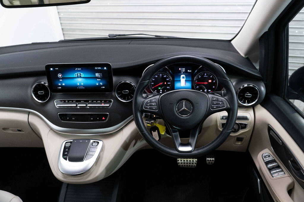 Mercedes-Benz V Class V300 D Amg Line 9G-tronic Extra Long Silver #8