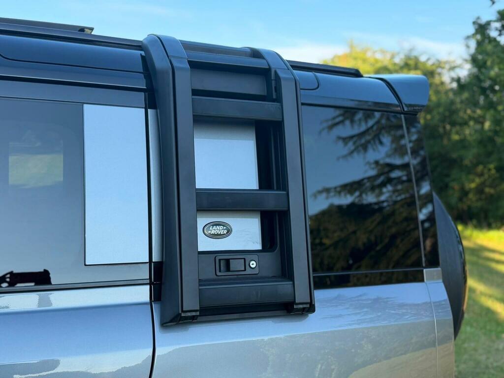 Land Rover Defender 110 2.0 Sd4 Hse 4Wd Euro 6 Ss Grey #4