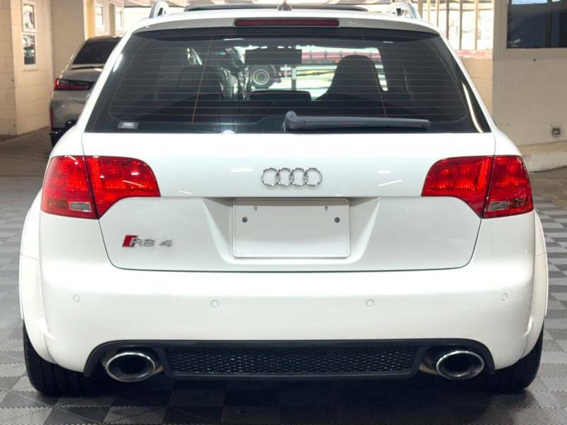 Audi RS4 Avant V8 Quattro Avant White #22
