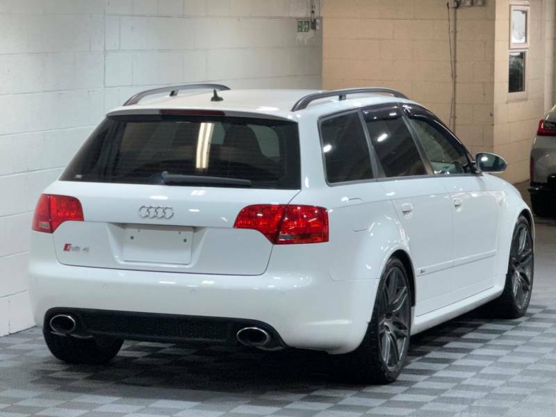 Audi RS4 Avant 4.2 Estate Quattro 326 Gkm, 41 WUA187 White #4