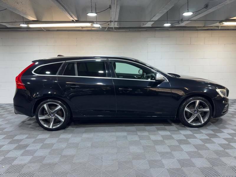 Volvo V60 2.0 T4 R-design Lux Nav Estate Eur YV1657 Black #5