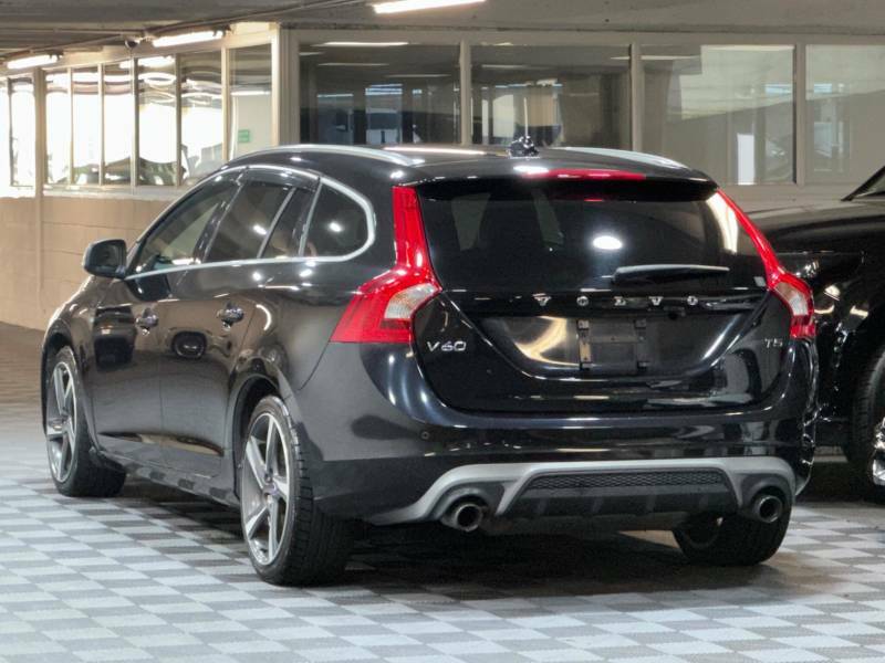 Volvo V60 2.0 T4 R-design Lux Nav Estate Eur YV1657 Black #3