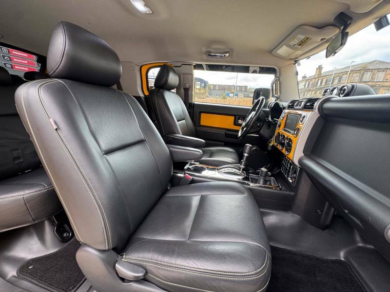 Toyota FJ Cruiser 4.0 L 4.0 V6 4X4 Right Hand Drive Black #8
