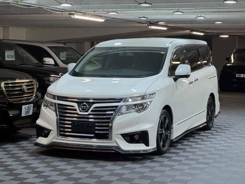 Nissan Elgrand Mpv 2.5 cc 201666 White #7