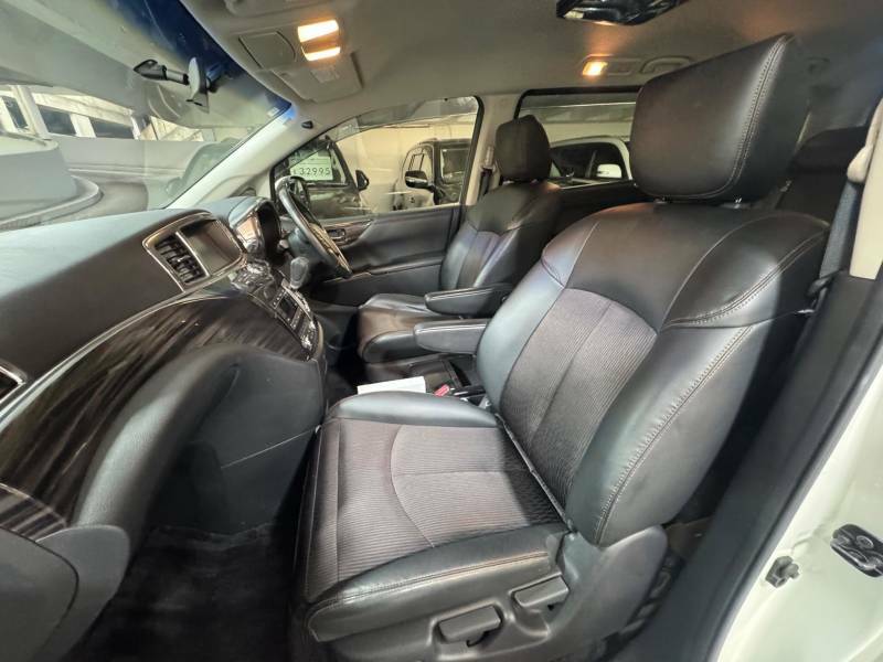 Nissan Elgrand Mpv 2.5 cc 201666 White #10