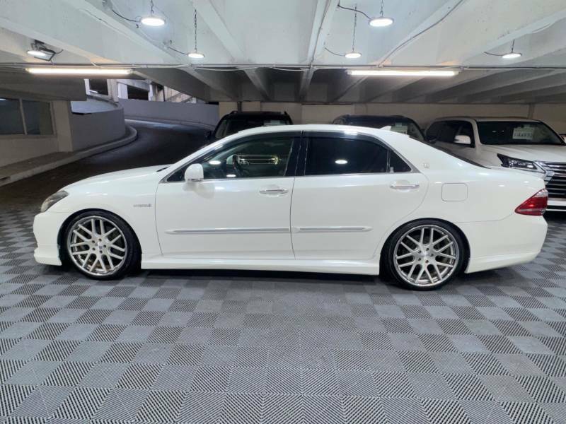 Toyota Crown Hybrid G Package 3.5 V6 Modellista - 2012 61 GWS049 White #2