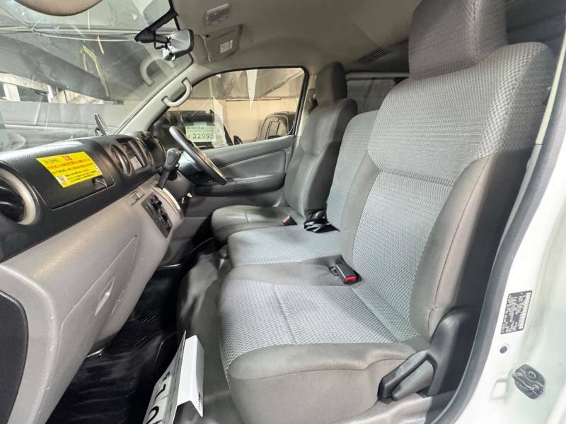 Nissan NV300 Crew Cab Lwb  #9