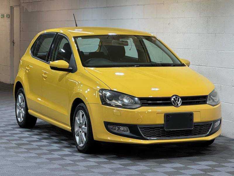 Volkswagen Polo 1.2 Tsi Bluemotion Tech Sel Hatchback D Yellow