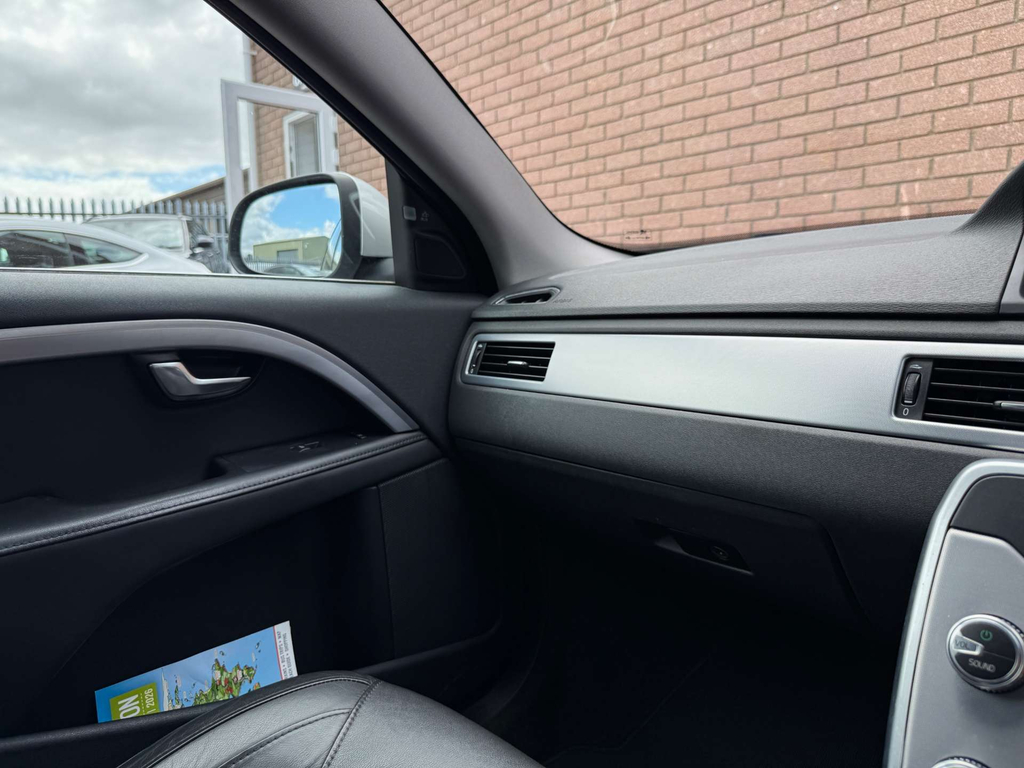 Volvo V70 2.4 D5 Business Edition Euro 5 Ss  #65