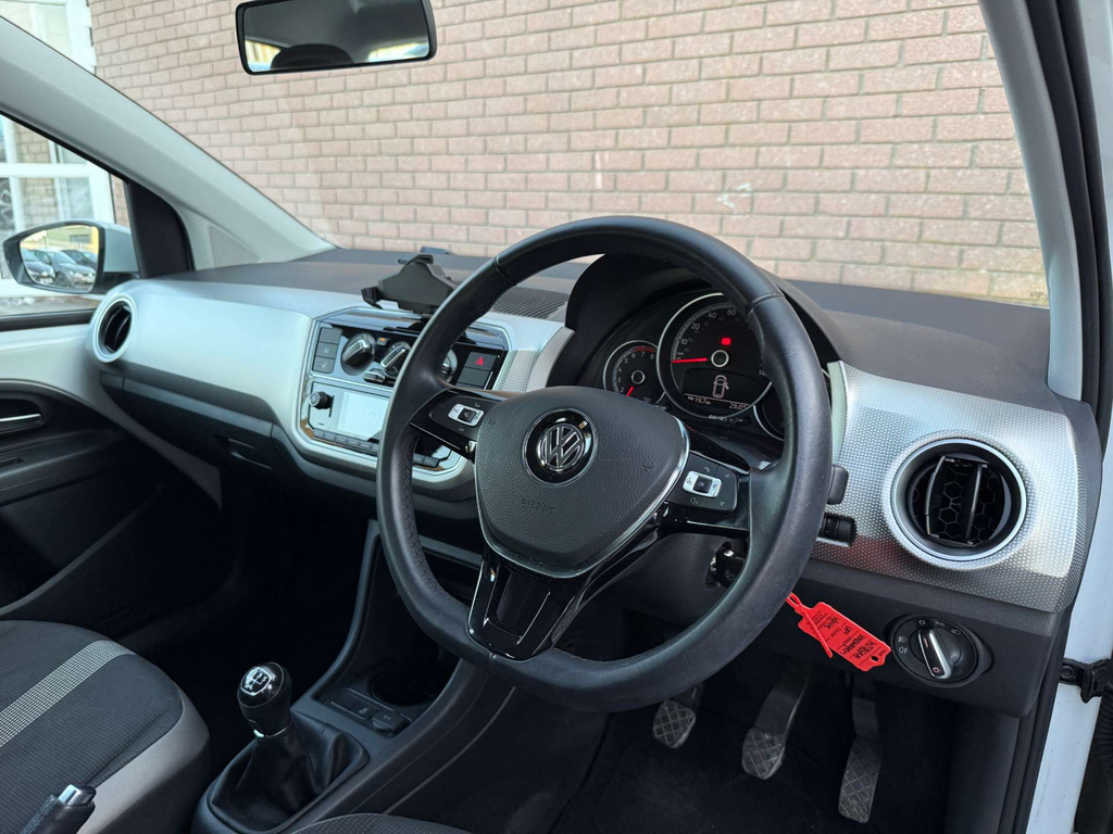 Volkswagen Up High Up Tsi White #3