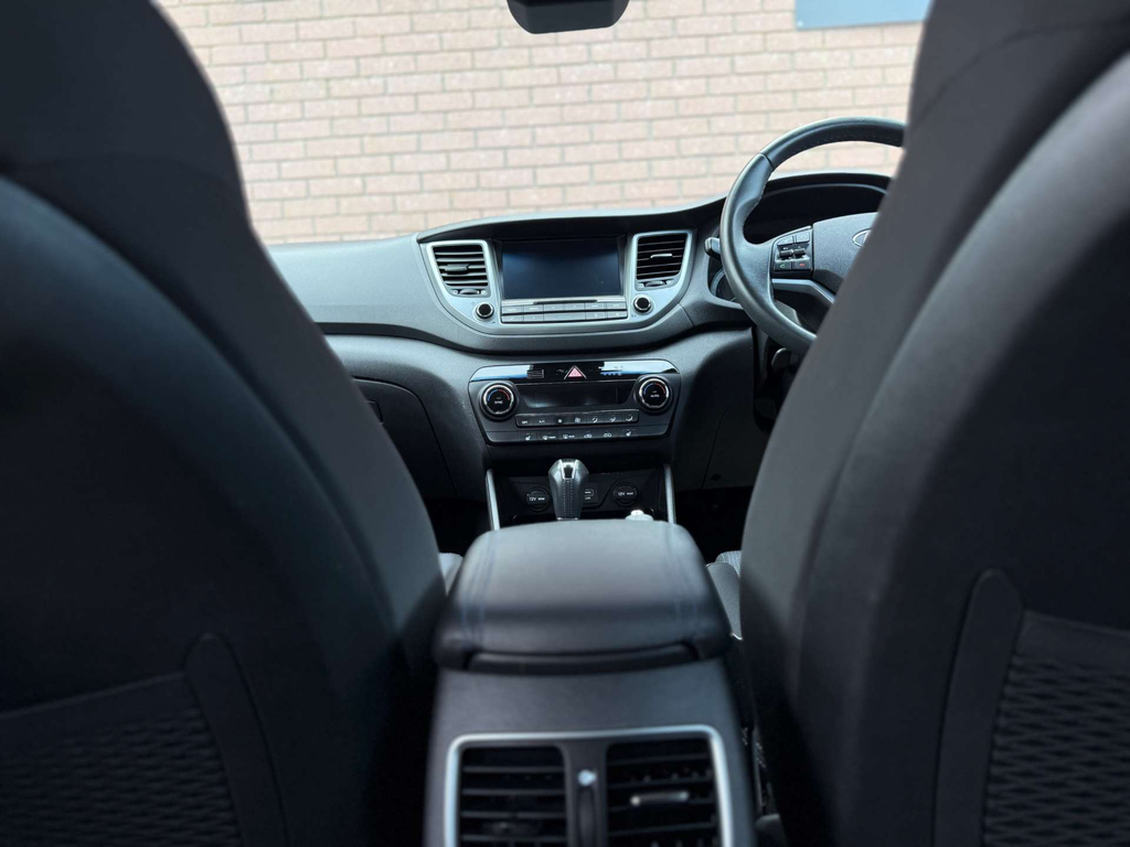 Hyundai Tucson 1.7 Crdi Blue Drive Sport Edition 2Wd Black #51