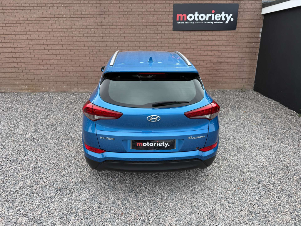 Hyundai Tucson 1.7 Crdi Blue Drive Sport Edition 2Wd Black #25