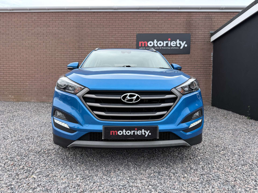 Hyundai Tucson 1.7 Crdi Blue Drive Sport Edition 2Wd Black #8