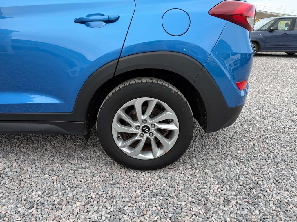 Hyundai Tucson 1.7 Crdi Blue Drive Sport Edition 2Wd Black #18
