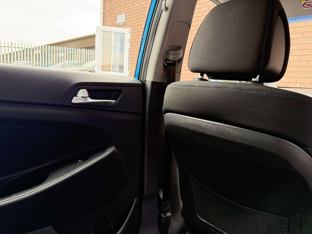 Hyundai Tucson 1.7 Crdi Blue Drive Sport Edition 2Wd Black #45