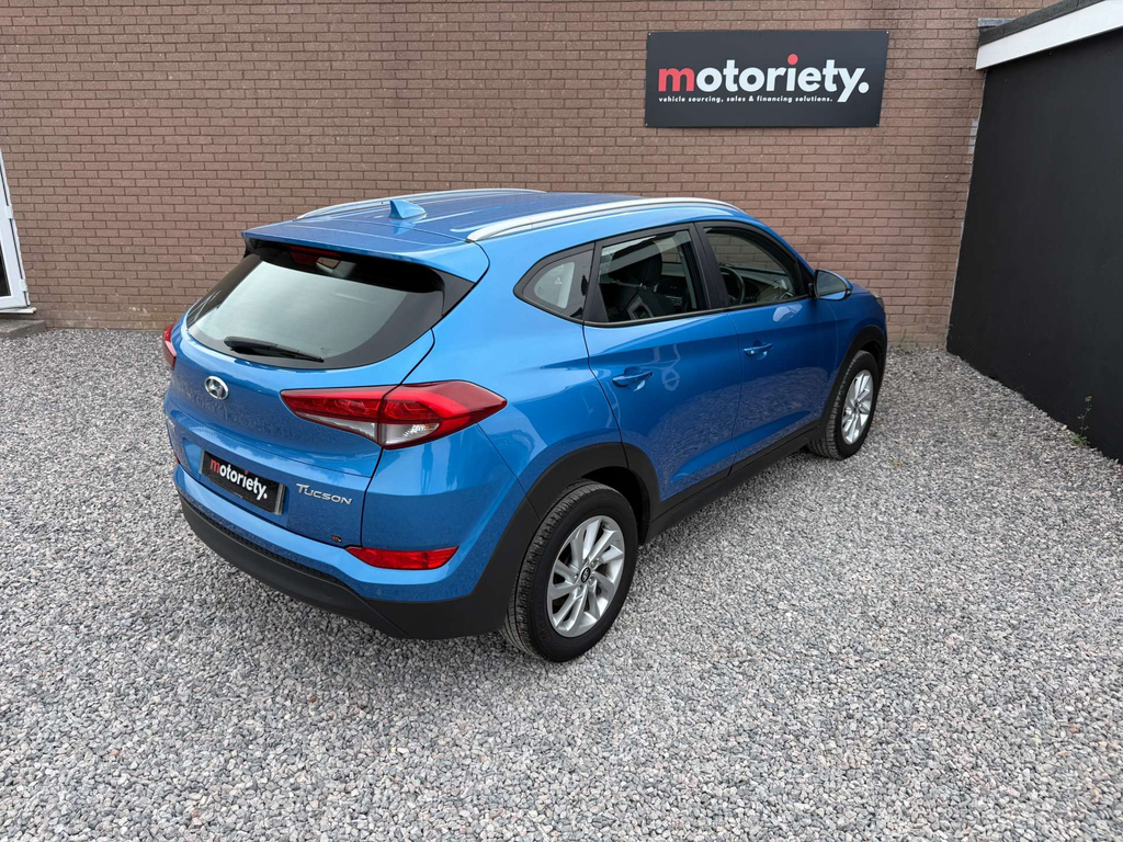 Hyundai Tucson 1.7 Crdi Blue Drive Sport Edition 2Wd Black #30