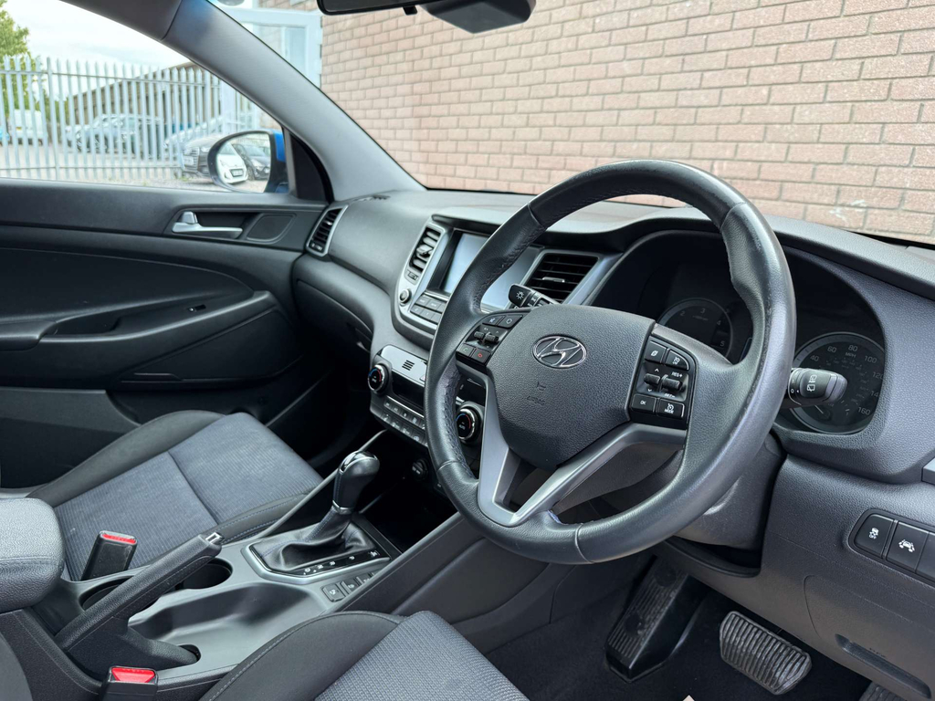 Hyundai Tucson 1.7 Crdi Blue Drive Sport Edition 2Wd Black #36