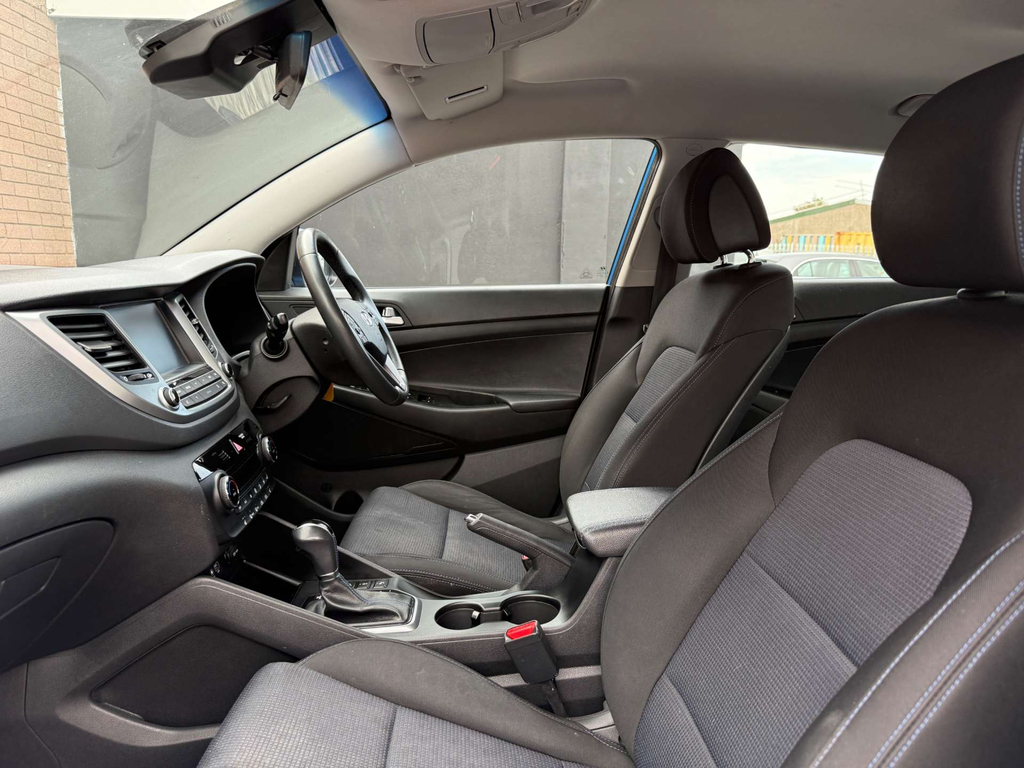 Hyundai Tucson 1.7 Crdi Blue Drive Sport Edition 2Wd Black #40